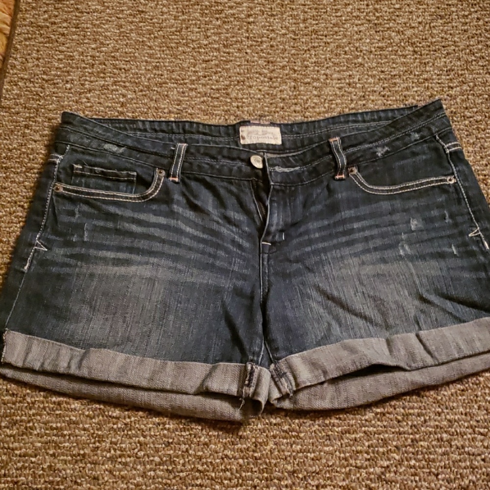 Women's Aeropostale jean shorts size 9/10
